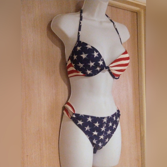 NWOT 2 piece Bikini - Picture 2 of 9